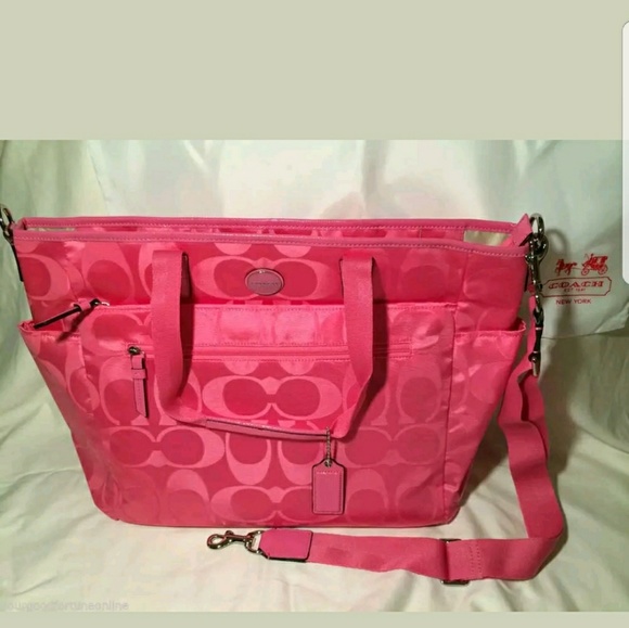 Coach Handbags - Coach Bag multifunctional tote